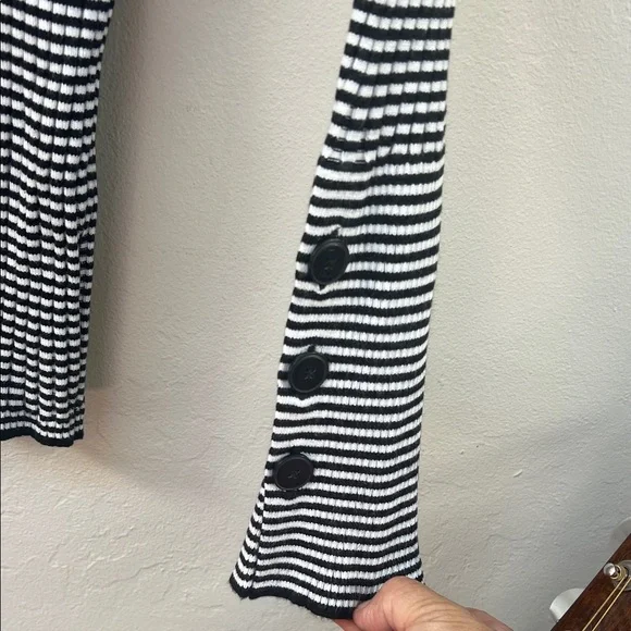 Anthropologie Monochrome Striped Turtleneck Sweater - Picture 4 of 4